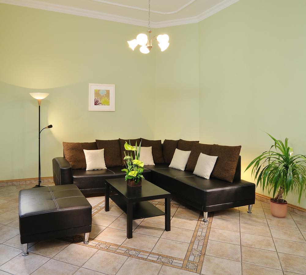 בודפשט Baross City Apartments מראה חיצוני תמונה